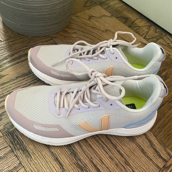 Veja Impala Engineered Mesh 41 (fit like a 9.5) - Picture 5 of 13